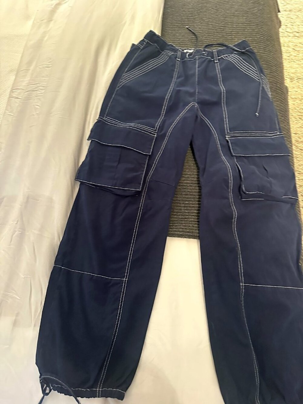 Zara navy cargo pants with white contrast stitching